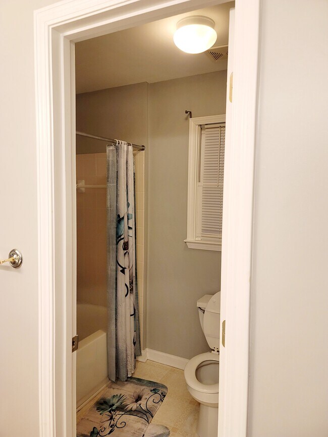 Building Photo - 1018 Brighton Crest Cir