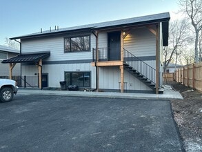 Building Photo - 306 N 21st Ave