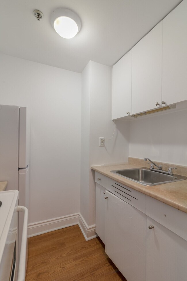 Photo du bâtiment - 3455 Rue Aylmer