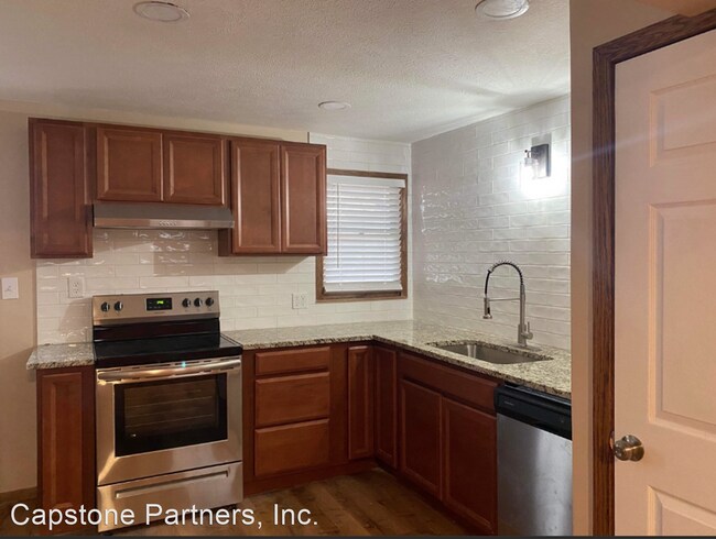 Building Photo - 3 br, 2 bath House - 1318 S Maize Rd