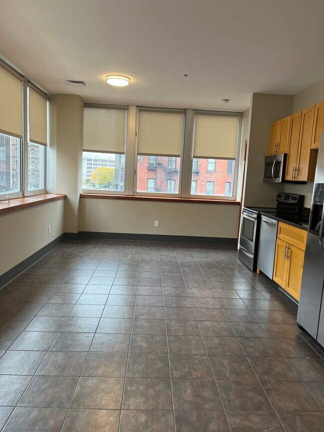Foto del edificio - 44 Exchange Blvd