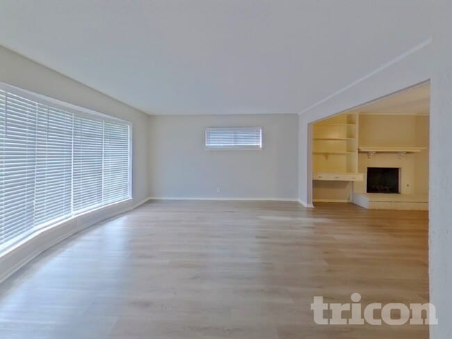 Foto del edificio - 1706 Crooks Ct