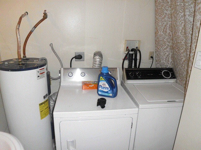 washer and dryer - 742 S Summit Ave