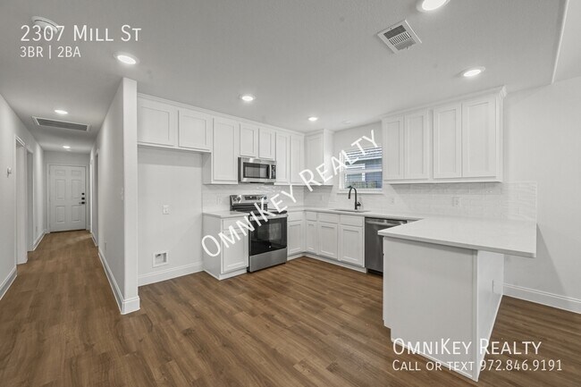 Building Photo - 2307 Mill St
