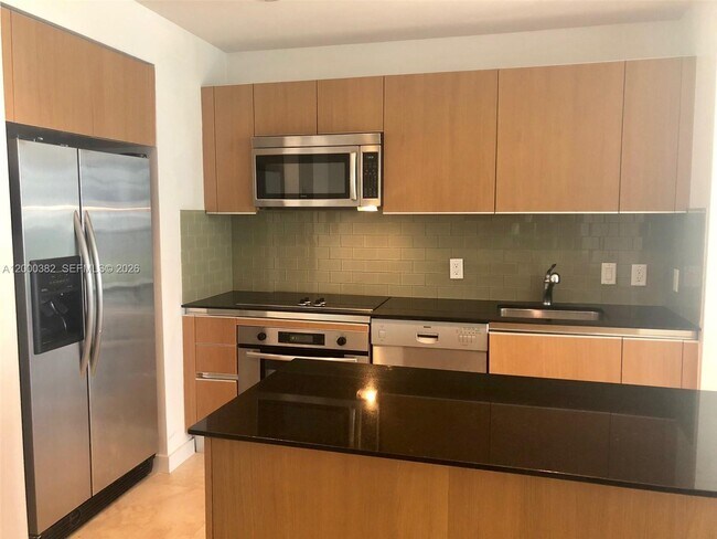 Foto del edificio - 1050 Brickell Ave