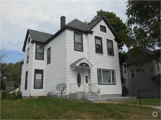 Building Photo - 616 W 14th St
