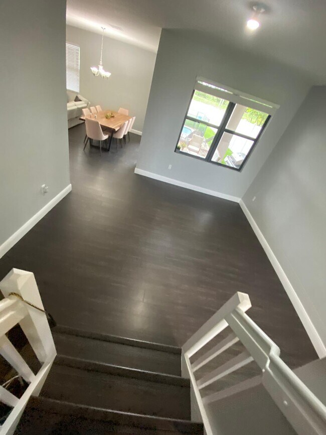 Foto del edificio - 19103 NE 8th Ct