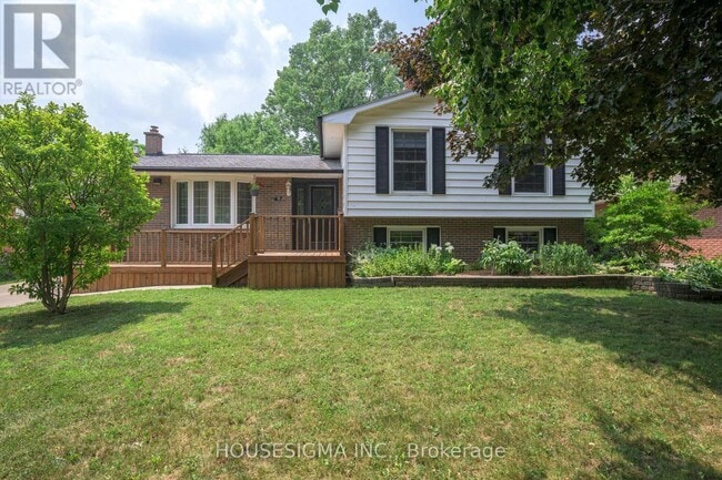Building Photo - 47 SCOTCHPINE Crescent