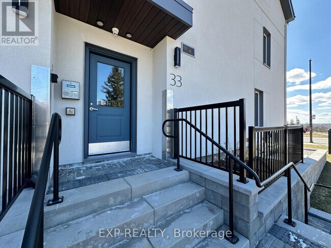 Building Photo - 33 Maple Grove Rd