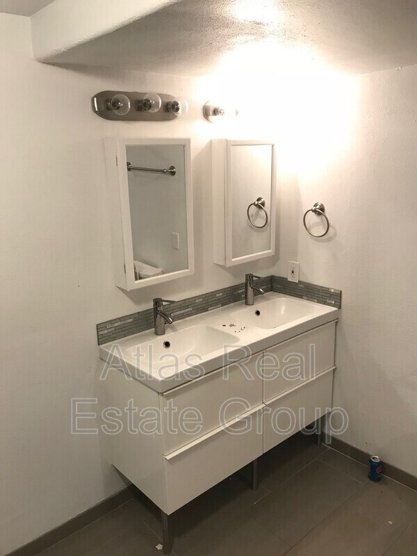 Foto del edificio - 137 W Broadmoor Dr