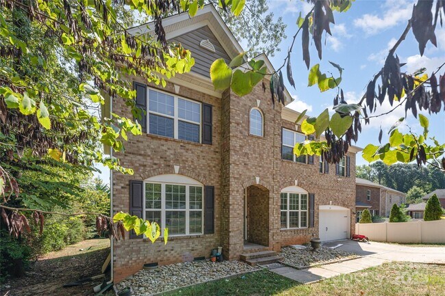 Foto del edificio - 139 Brackenbury Ln