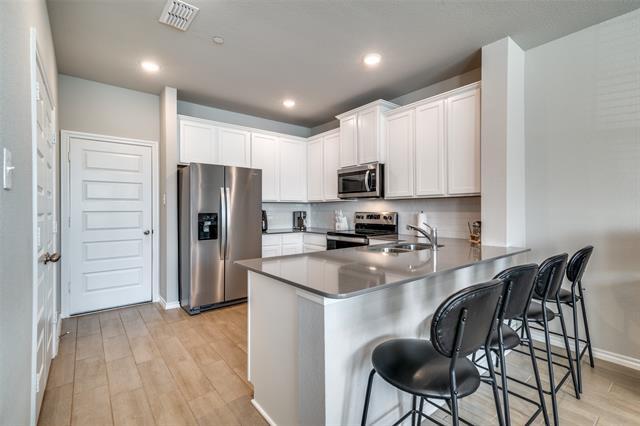Building Photo - 3032 Shire Dr