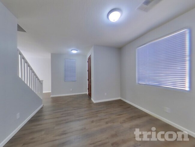 Foto del edificio - 4360 E Carla Vista Dr