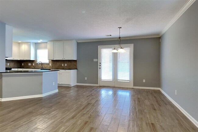 Building Photo - 3011 Tall Tree Ridge Way