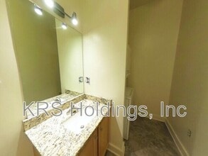 Building Photo - 301 Goshen St