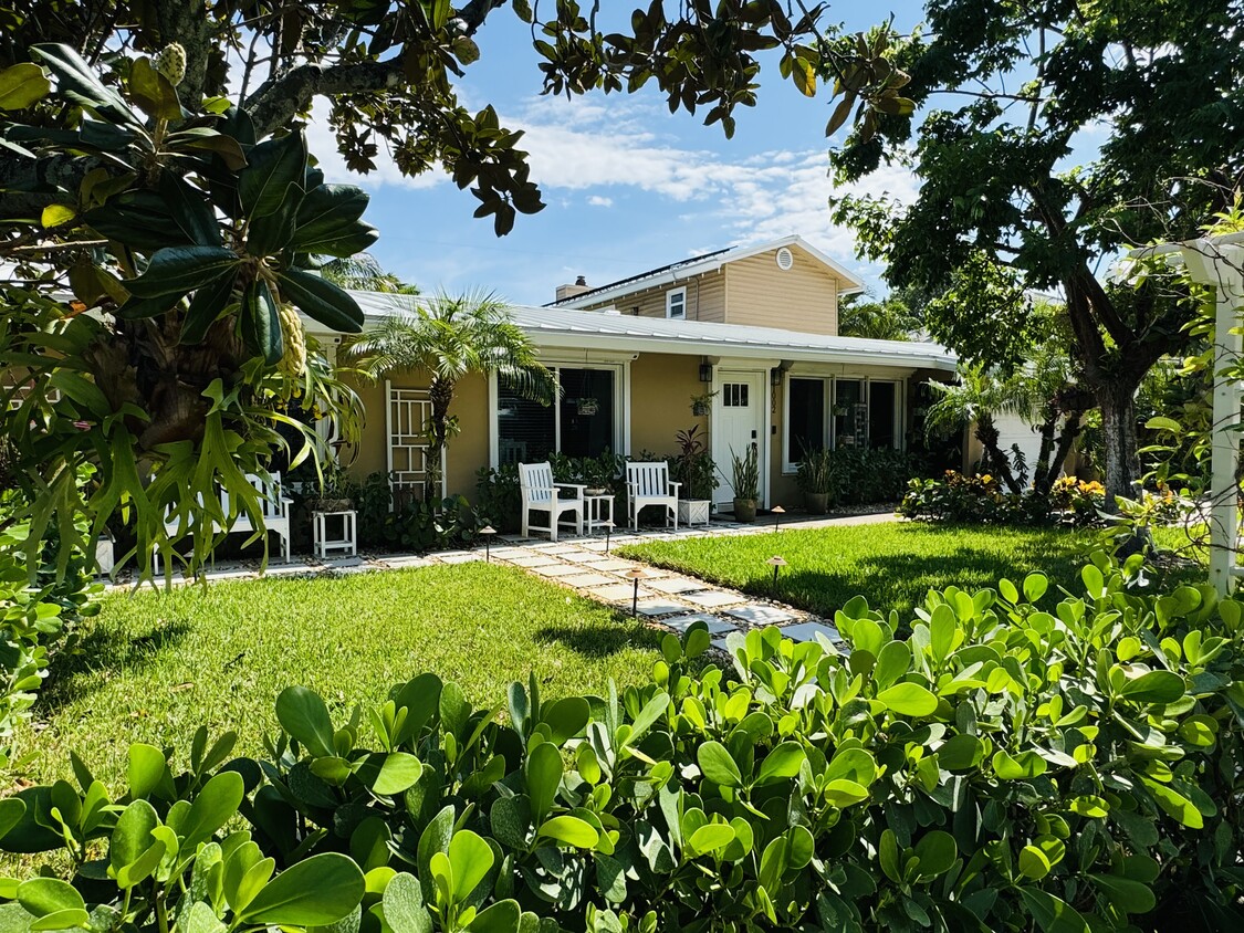 Photo - 1002 SE 4th Ct (Deerfield Beach, FL)
