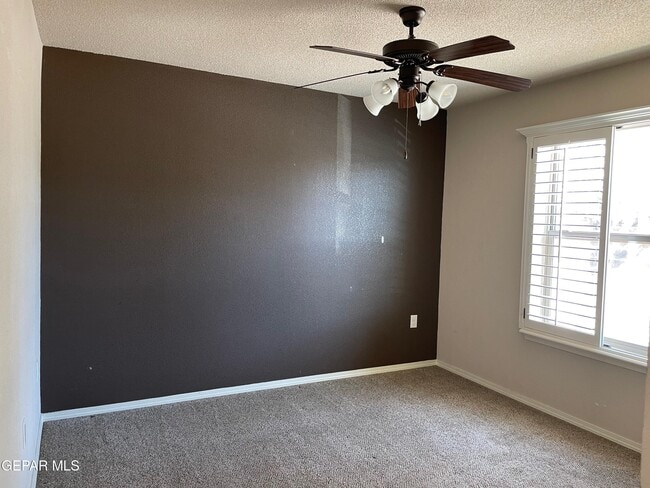 Foto del edificio - 3233 Muddy Point Ln