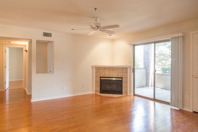 Photo - Conveniently Located Modern Two Bedroom Condo For Rent in Westwood Condominiums