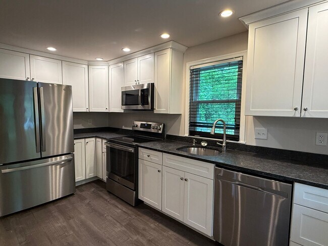 Building Photo - Single Family in Aston, PA