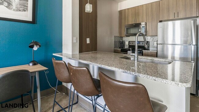 Foto del edificio - 14805 Grisby Rd