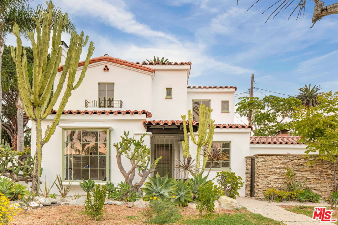 Foto principal - 2228 Prospect Ave