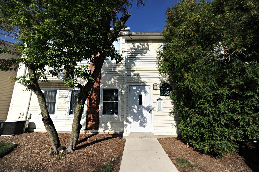 1384 E Wyndham Cir Unit 108, Palatine, IL 60074 Condo for Rent in