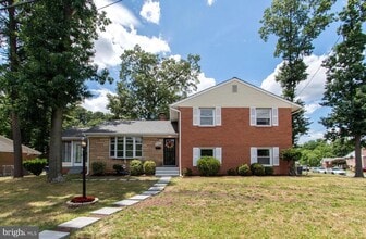 Building Photo - 3173 Metzerott Rd