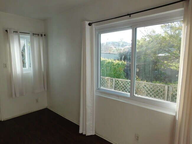 living room - 3626 Monon St