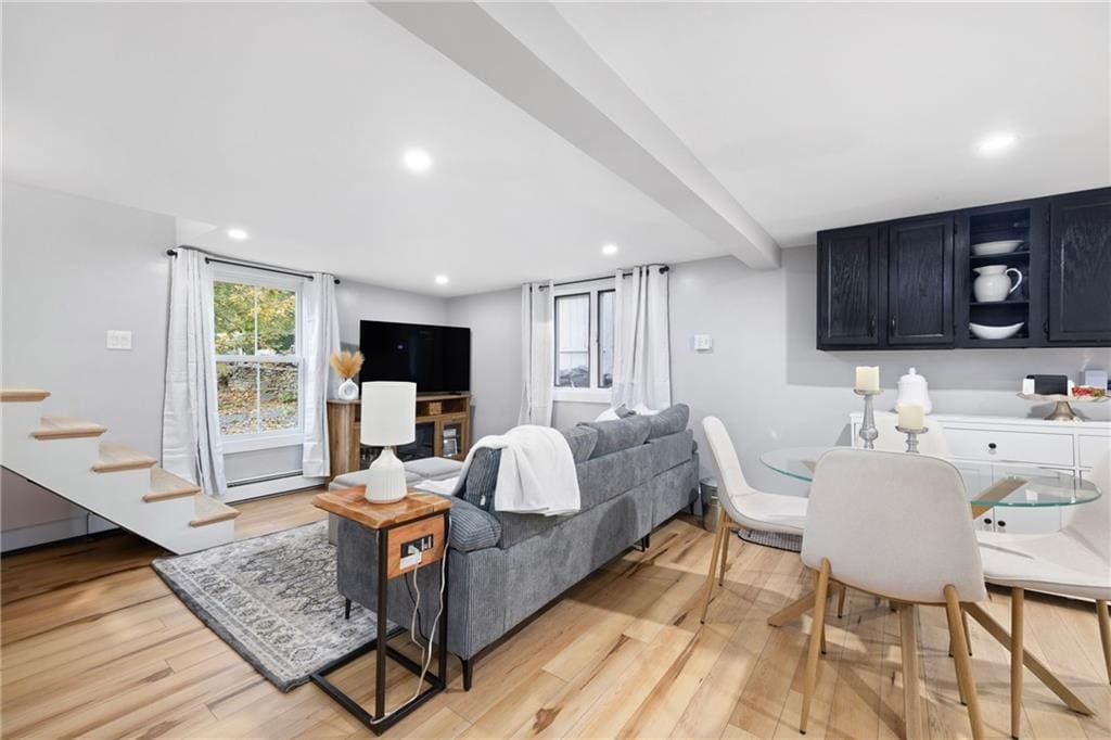 Primary Photo - 267 Green End Ave