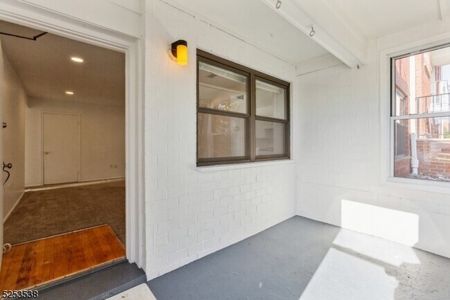 Building Photo - 1300 Rock Ave