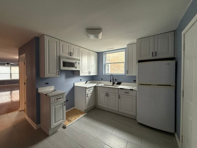Foto del edificio - 7958 S Kingston Ave