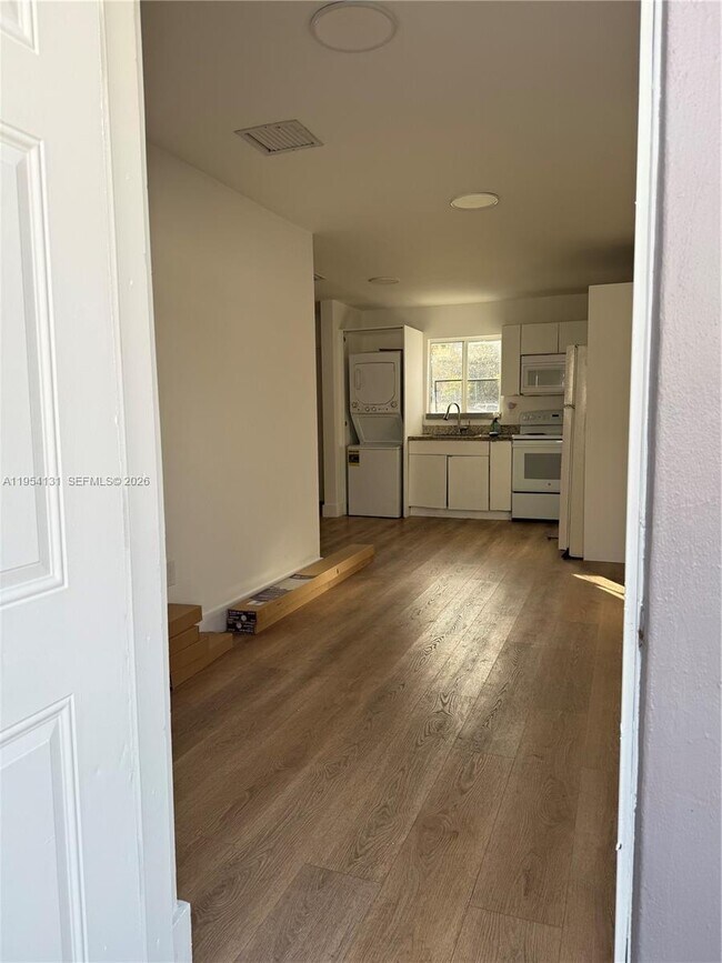 Foto del edificio - 2180 NW 59th St