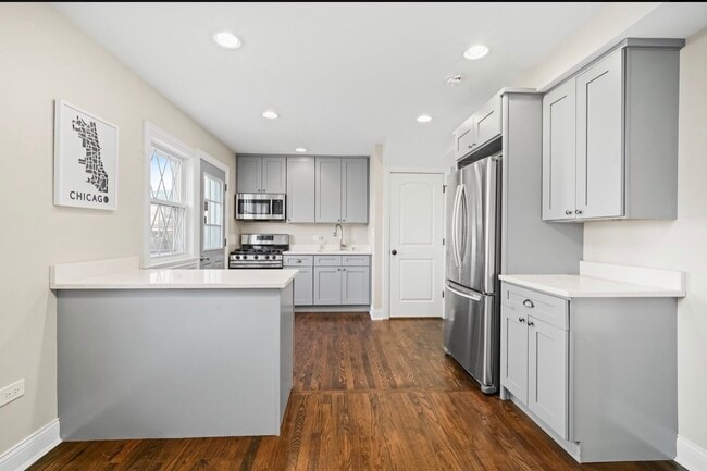 Building Photo - 6350 S Lockwood Ave