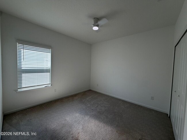 Foto del edificio - 7212 Calamint Ave