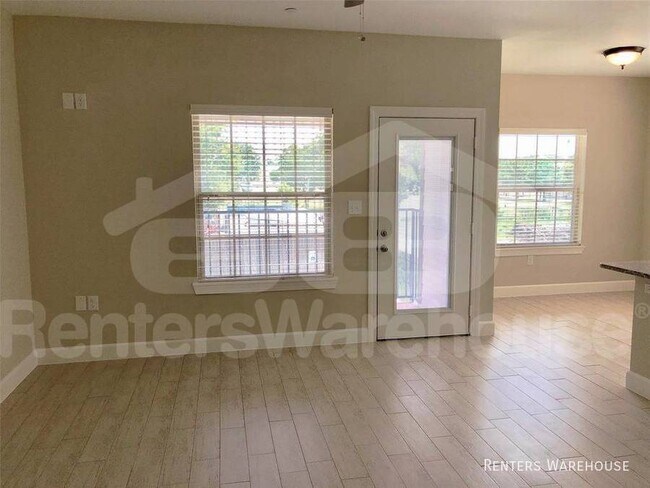 Building Photo - Two Bedroom, Two Full Bath Apartment in Sp...