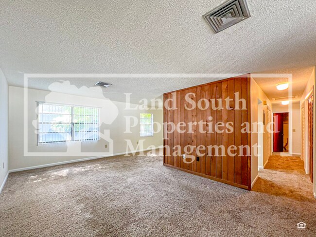 Foto del edificio - 3016 Skipper Pl