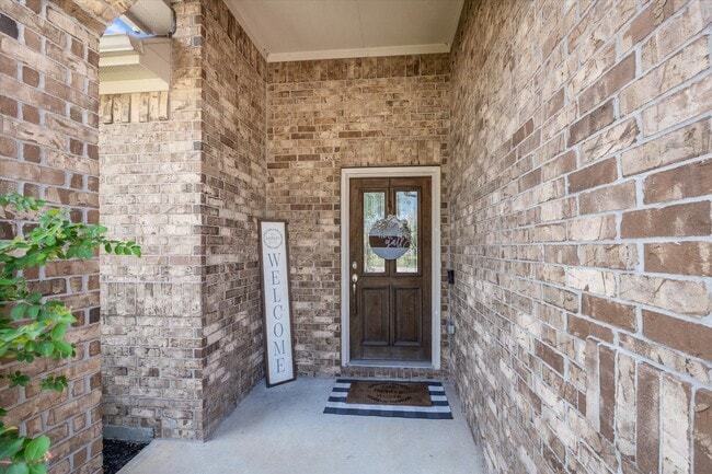 Foto del edificio - 224 Rochester Trail Ln