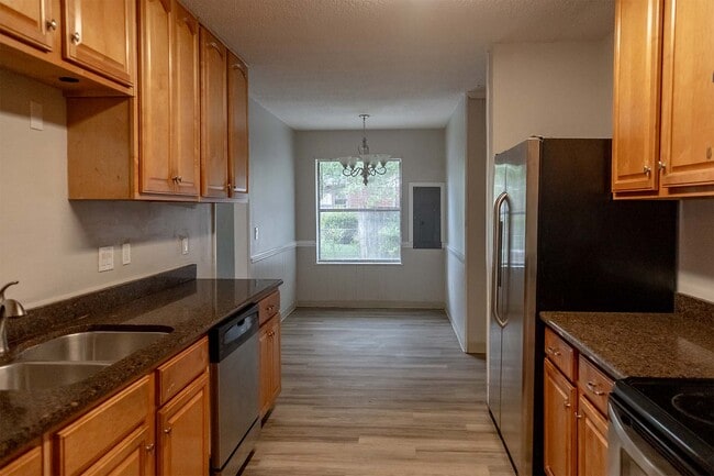 Building Photo - 3204 Kathryn Speed Ct