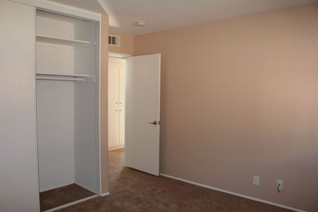 Foto del edificio - 55+ Senior Community 2Bed/1Bath in Costa Serena Oceanside~ Mira Pacific