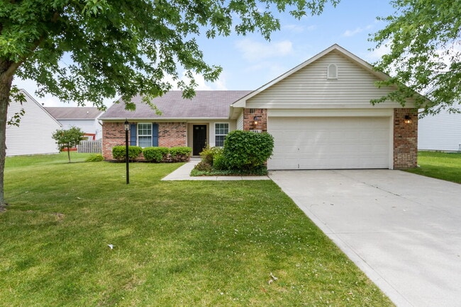 Building Photo - 285 Pennwood Ln
