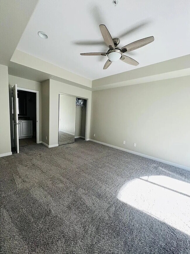 Foto del edificio - "Experience Elevated Living: Spacious 2-Bed, 3-Bath Oasis in La Quinta's Heart!"