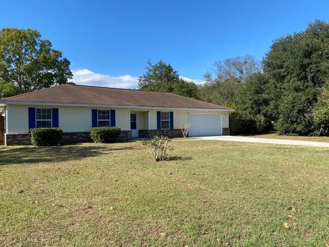 Building Photo - 3 bedroom 2 bath in Goshen Hills