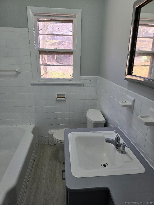 Foto del edificio - 401 Farmington Ave