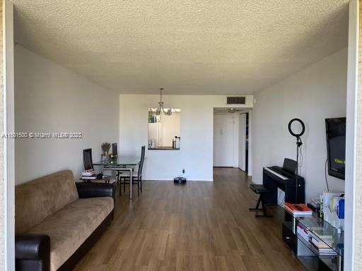 Foto del edificio - 2101 Atlantic Shores Blvd