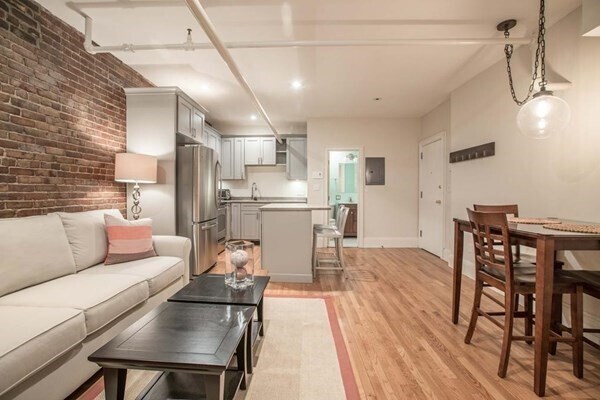 Foto del edificio - 394 Marlborough St