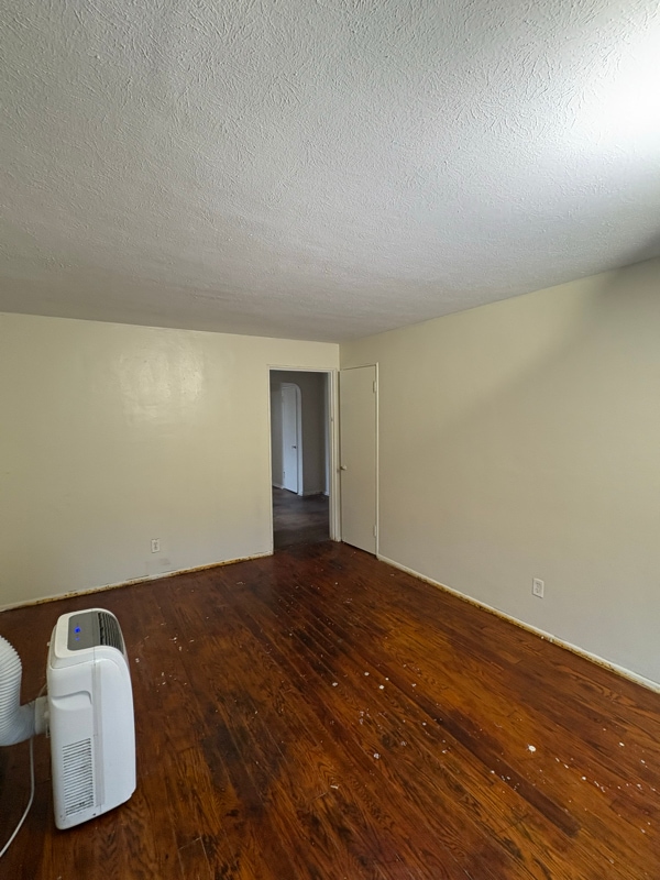 Foto del edificio - 14 W Victory Dr