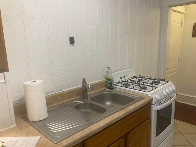 Foto del edificio - 6303 Ventnor Ave