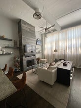 Building Photo - 2750 N Wayne Ave