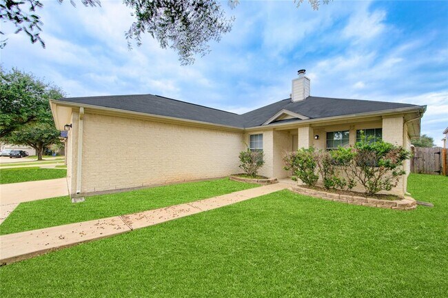 Foto del edificio - 15826 Sarasam Creek Ct