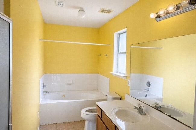 Building Photo - 5935 Sattler Park Dr